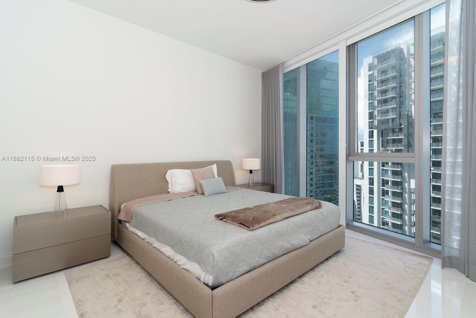 ASTON MARTIN RESIDENCES - Residential