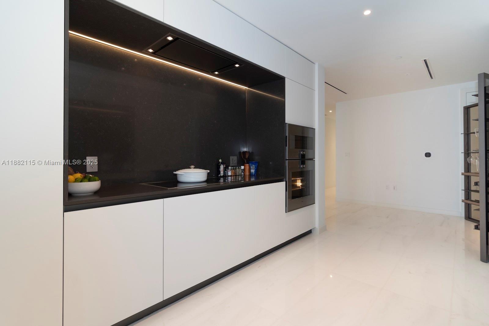 ASTON MARTIN RESIDENCES - Residential