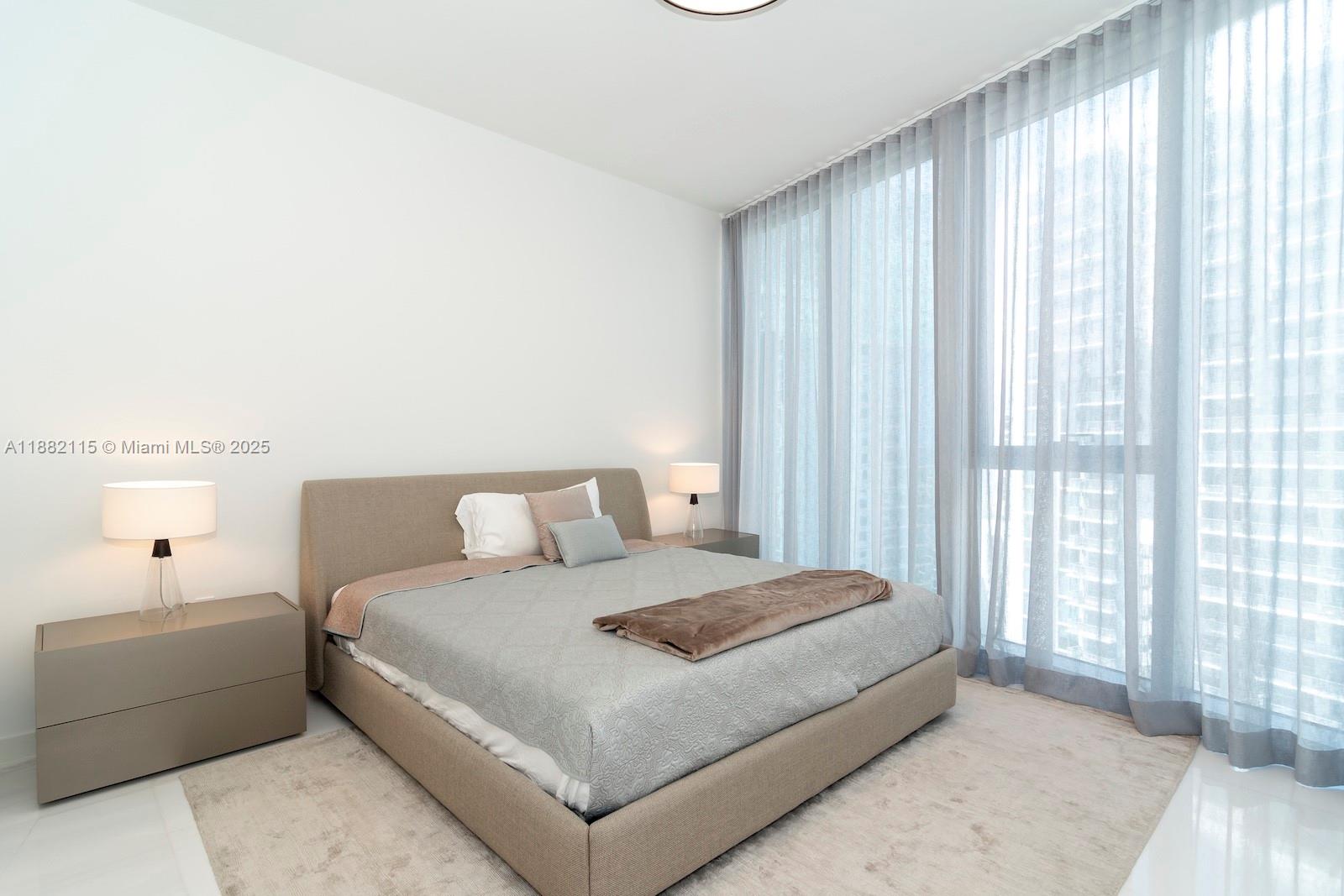 ASTON MARTIN RESIDENCES - Residential