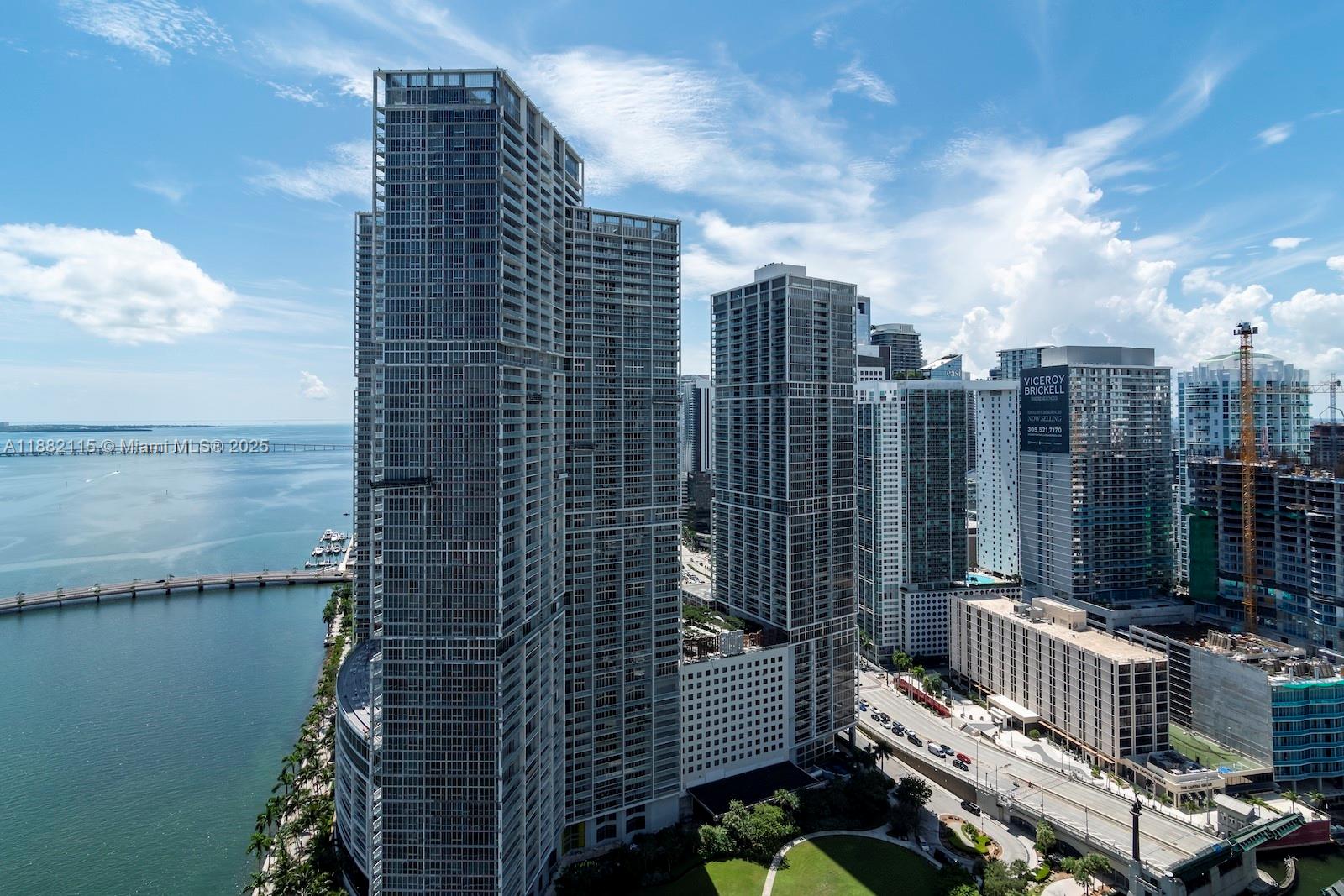 ASTON MARTIN RESIDENCES - Residential