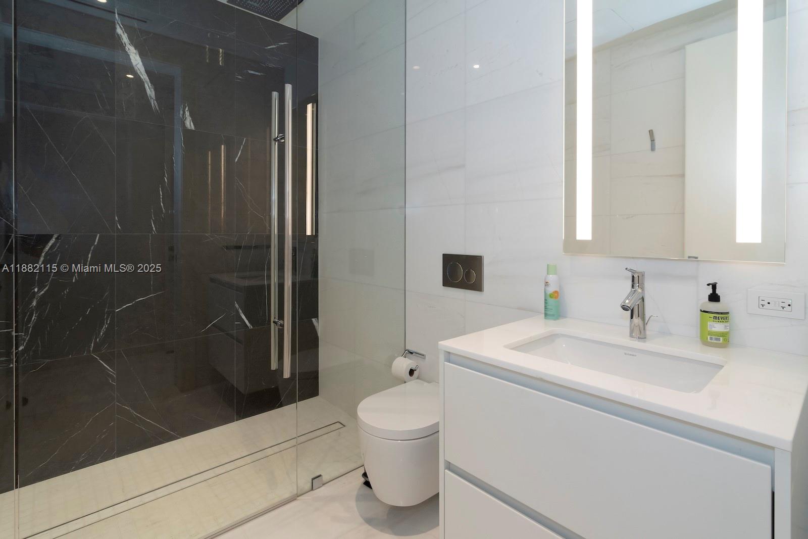 ASTON MARTIN RESIDENCES - Residential