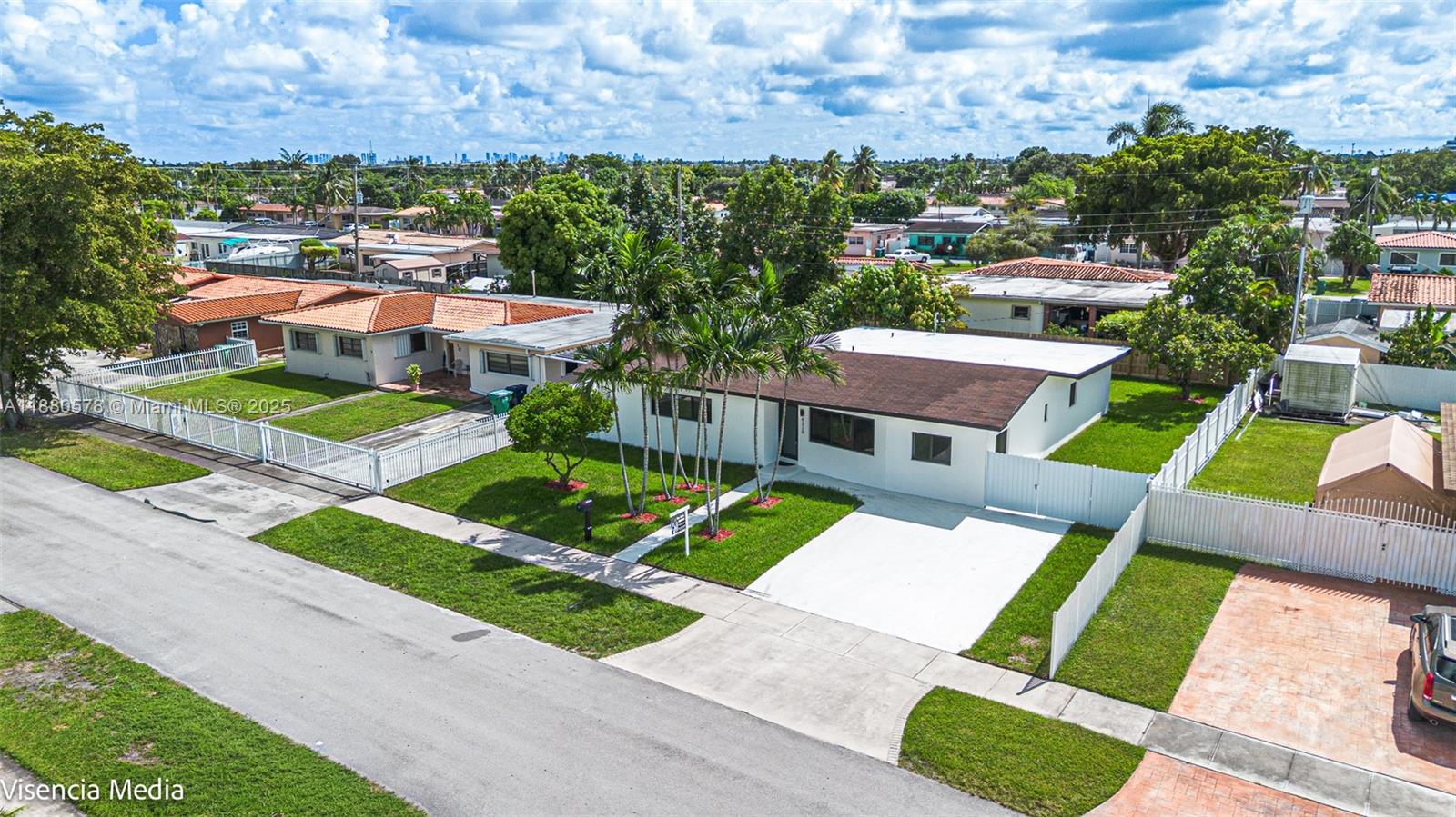 4TH ADDN TO PALM SPRINGS - Residential