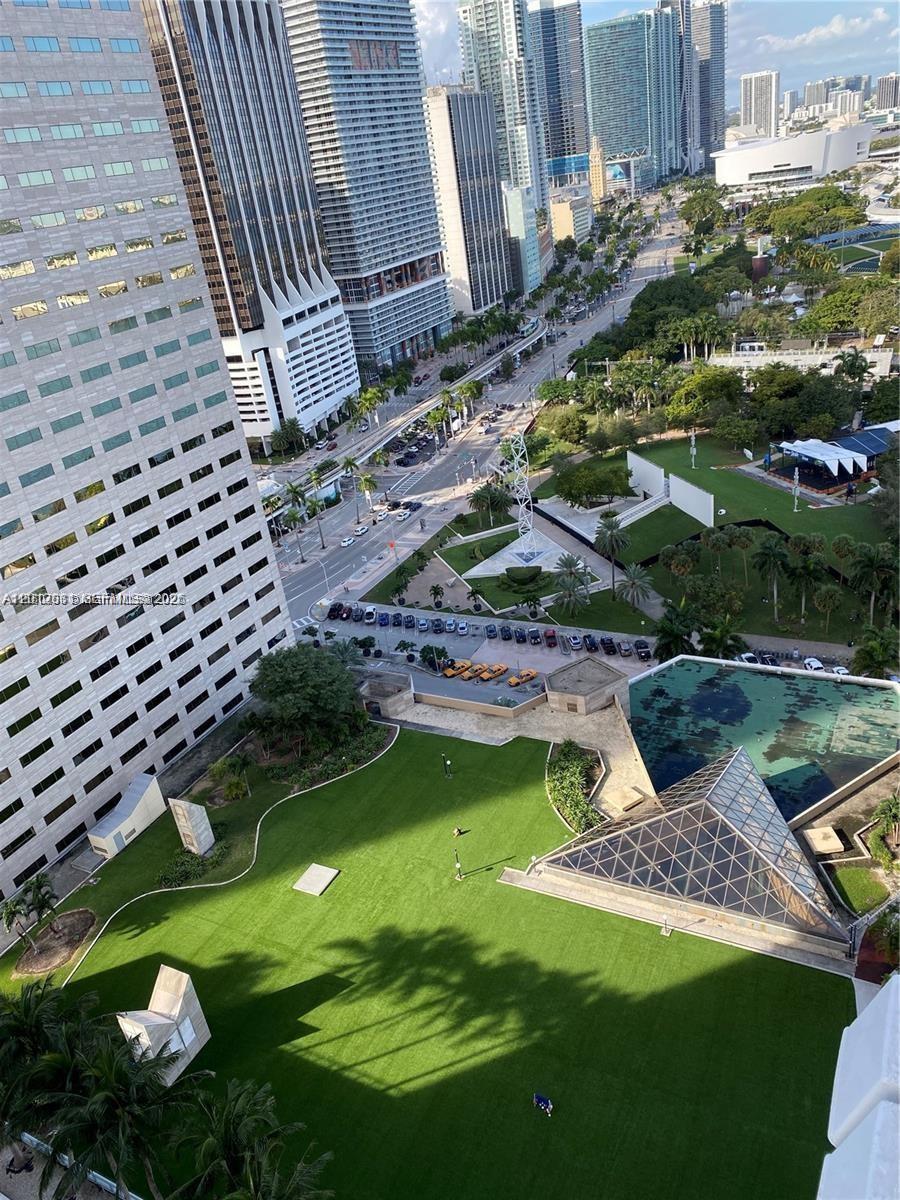 335 S Biscayne Blvd 2900