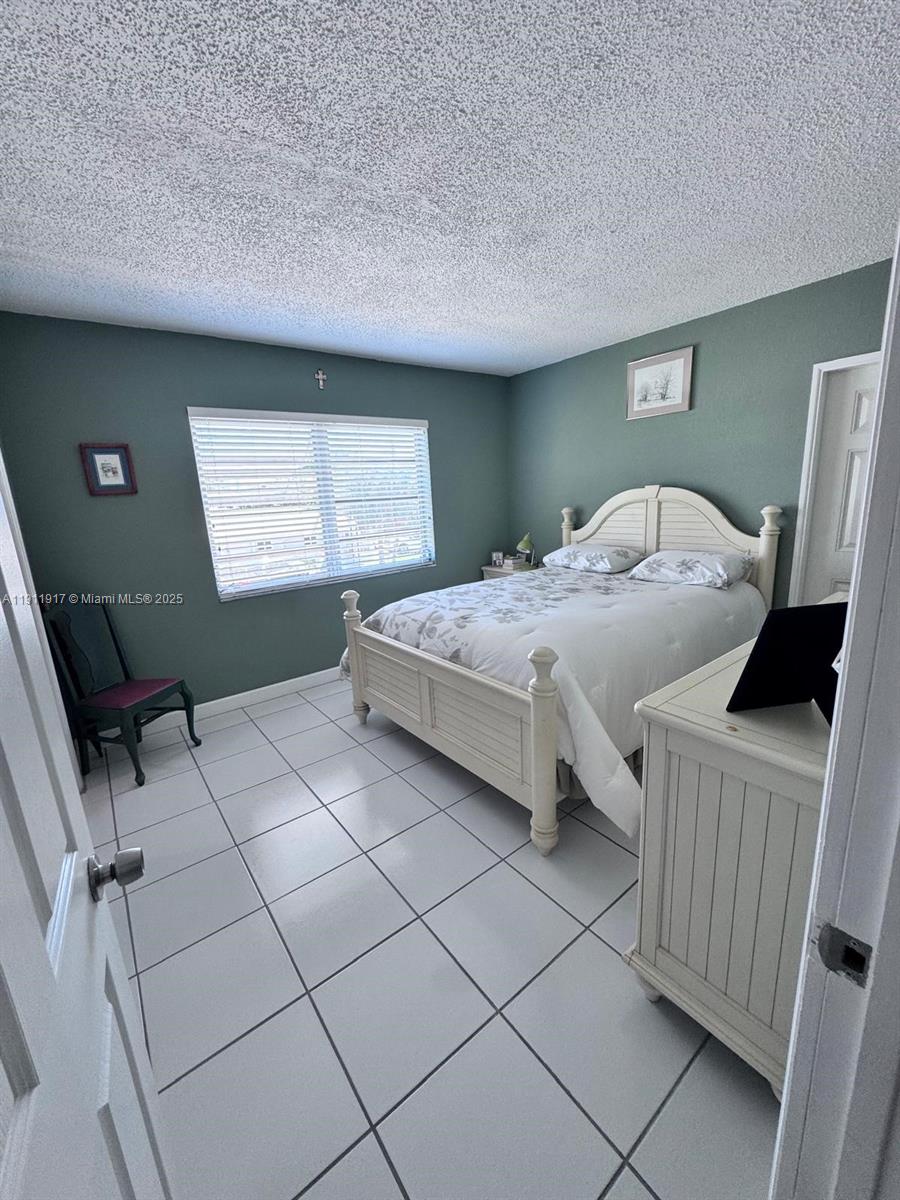 ASPEN HOUSE CONDO - Residential Lease