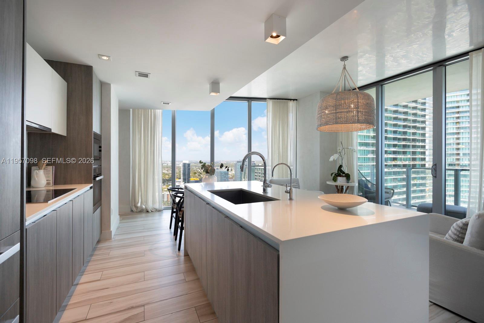BISCAYNE BEACH CONDO - Residential