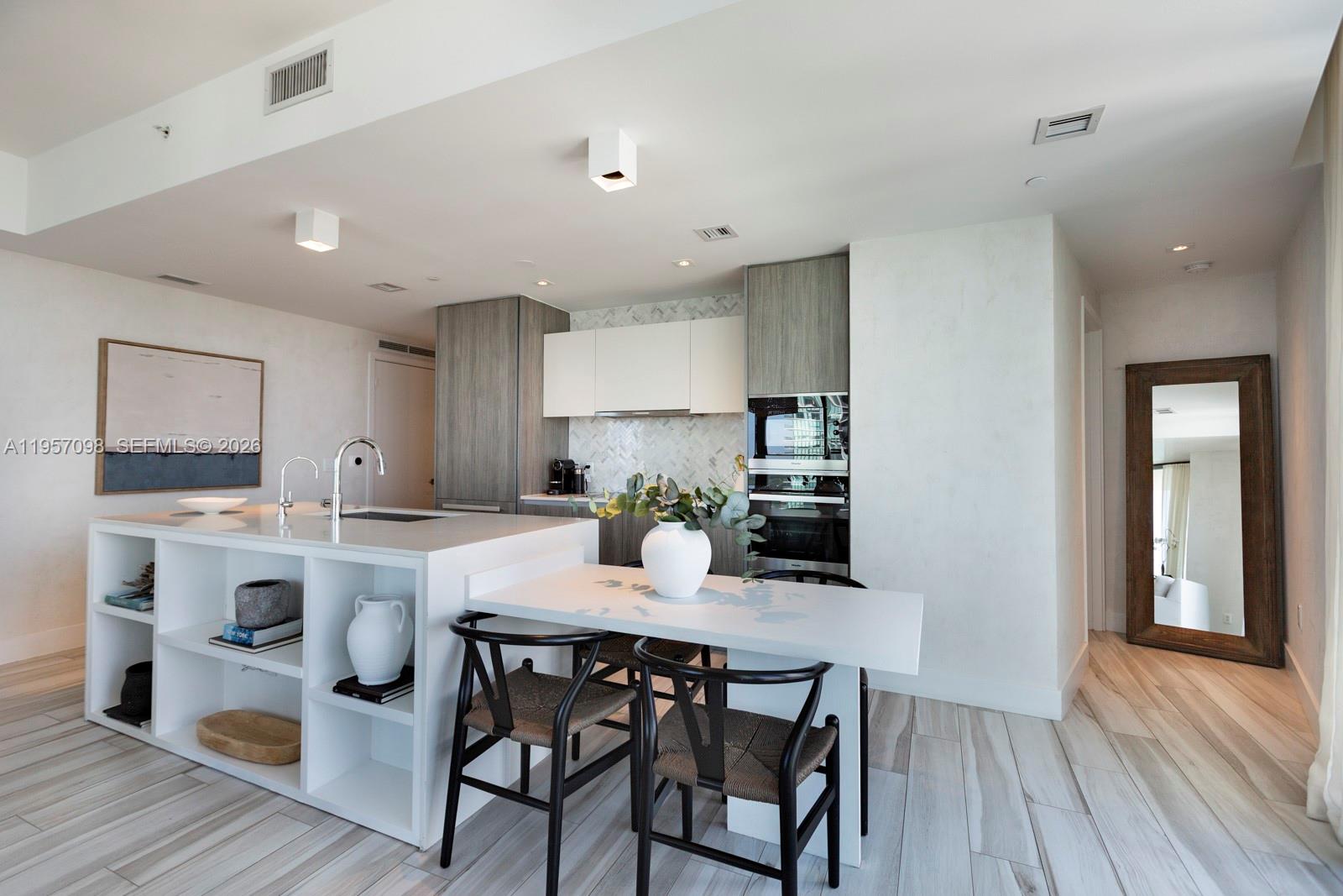 BISCAYNE BEACH CONDO - Residential