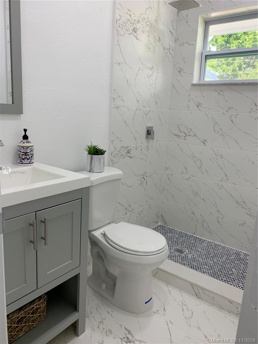 REPLAT OF PORTIONS OF RIC - Residential