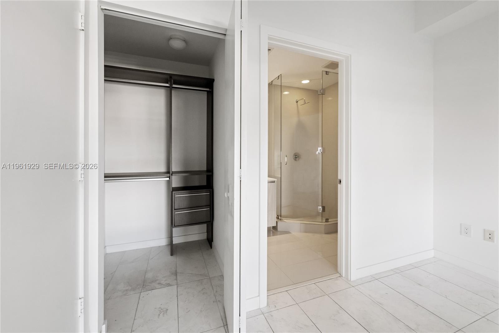 GRAN PARAISO CONDO - Residential