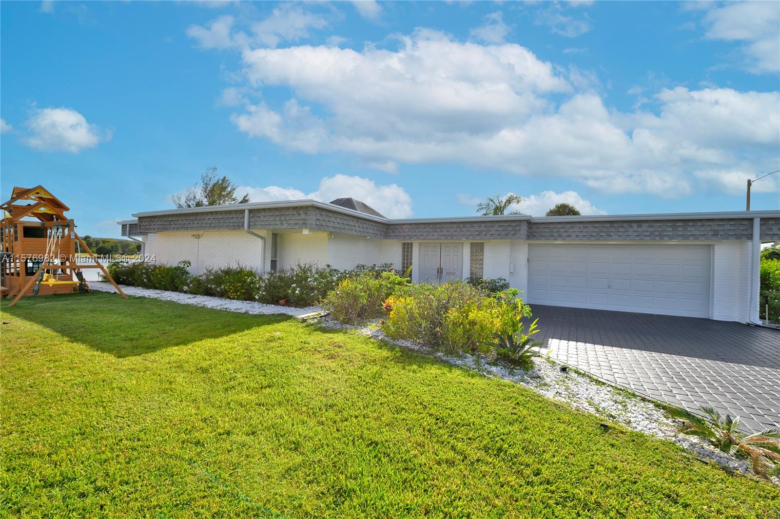WOODLANDS SEC SEVEN - Residential Lease