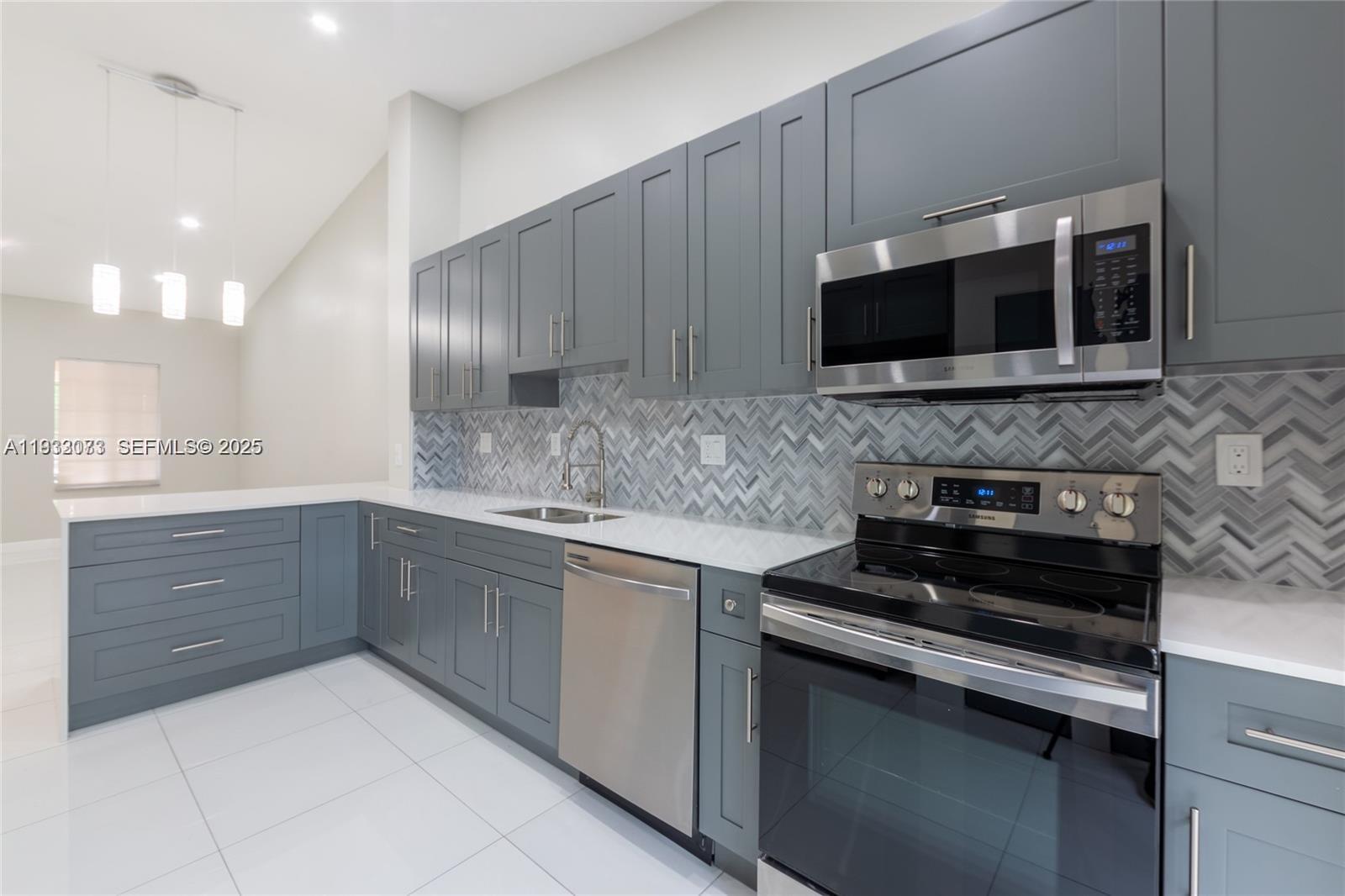 SAN MARCO VILLAS CONDO - Residential Lease