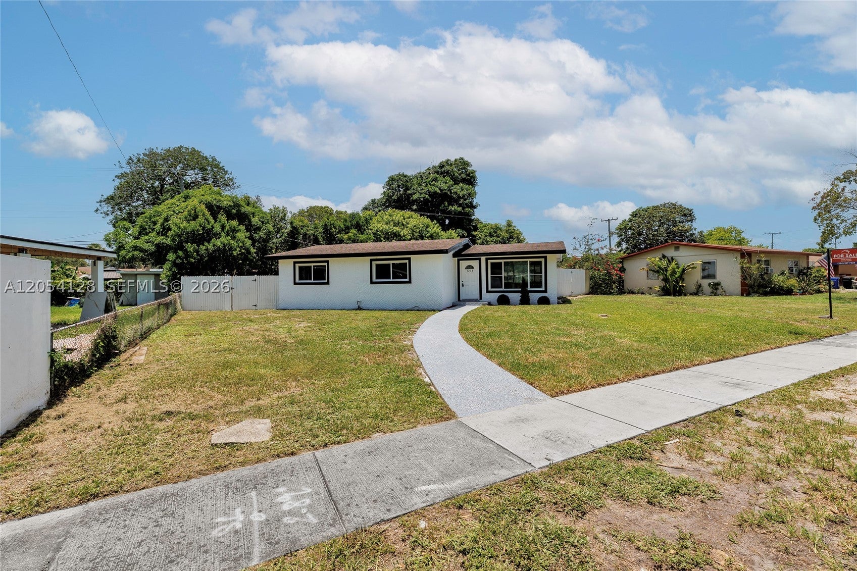 1218 NW 15th St