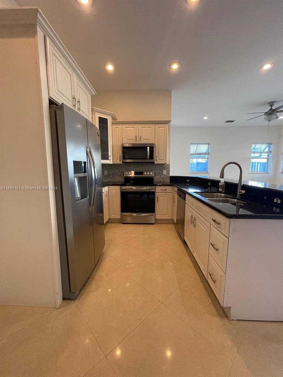 SANTA BARBARA ESTATES - Residential
