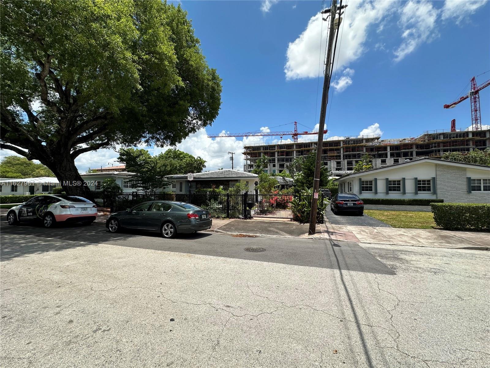 337 Santander Ave, Coral Gables, Broward County, Florida -  - 