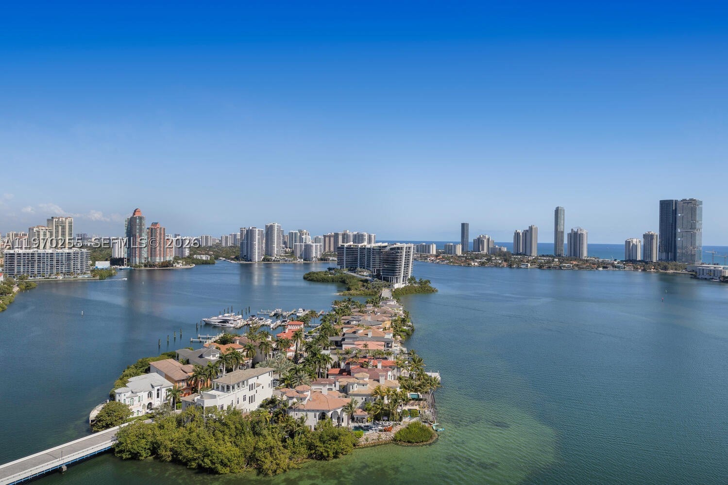 3000 Island Blvd