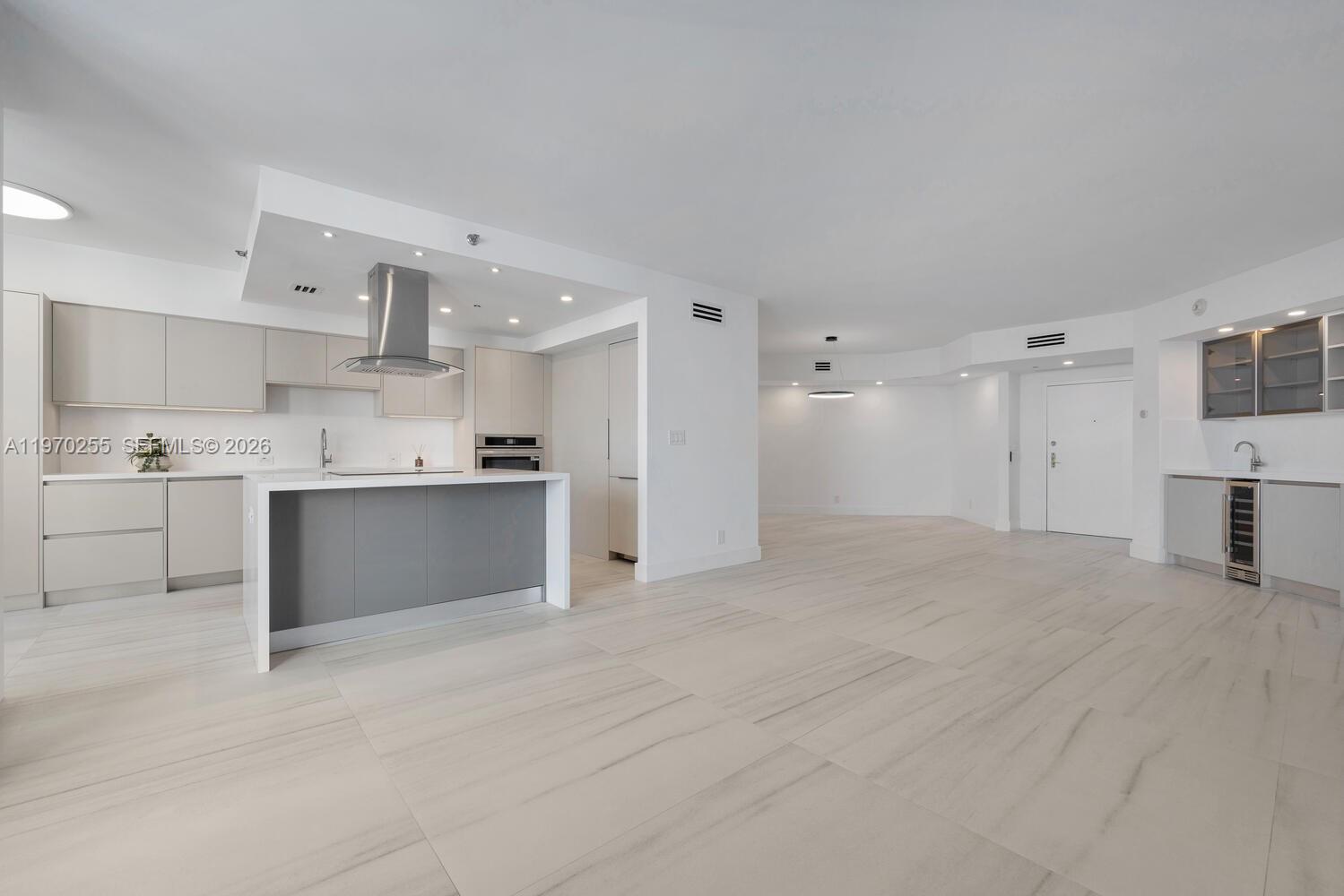 3000 ISL BLVD WILLIAMS IS - Residential