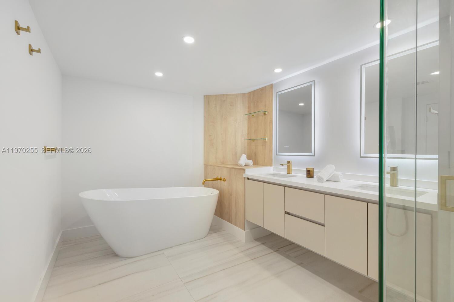 3000 ISL BLVD WILLIAMS IS - Residential