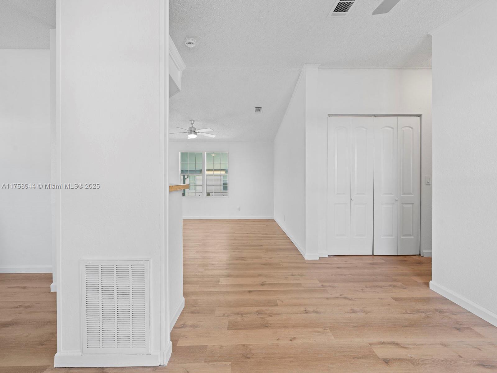 GATEWAY ESTATES PARK COND - Residential