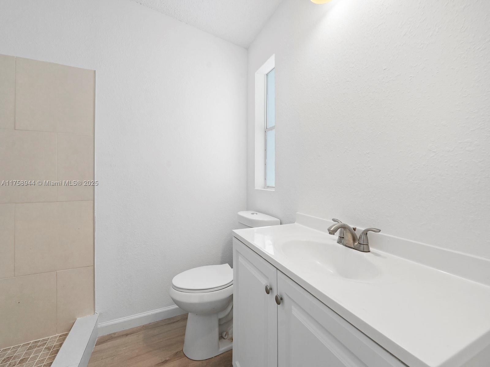 GATEWAY ESTATES PARK COND - Residential