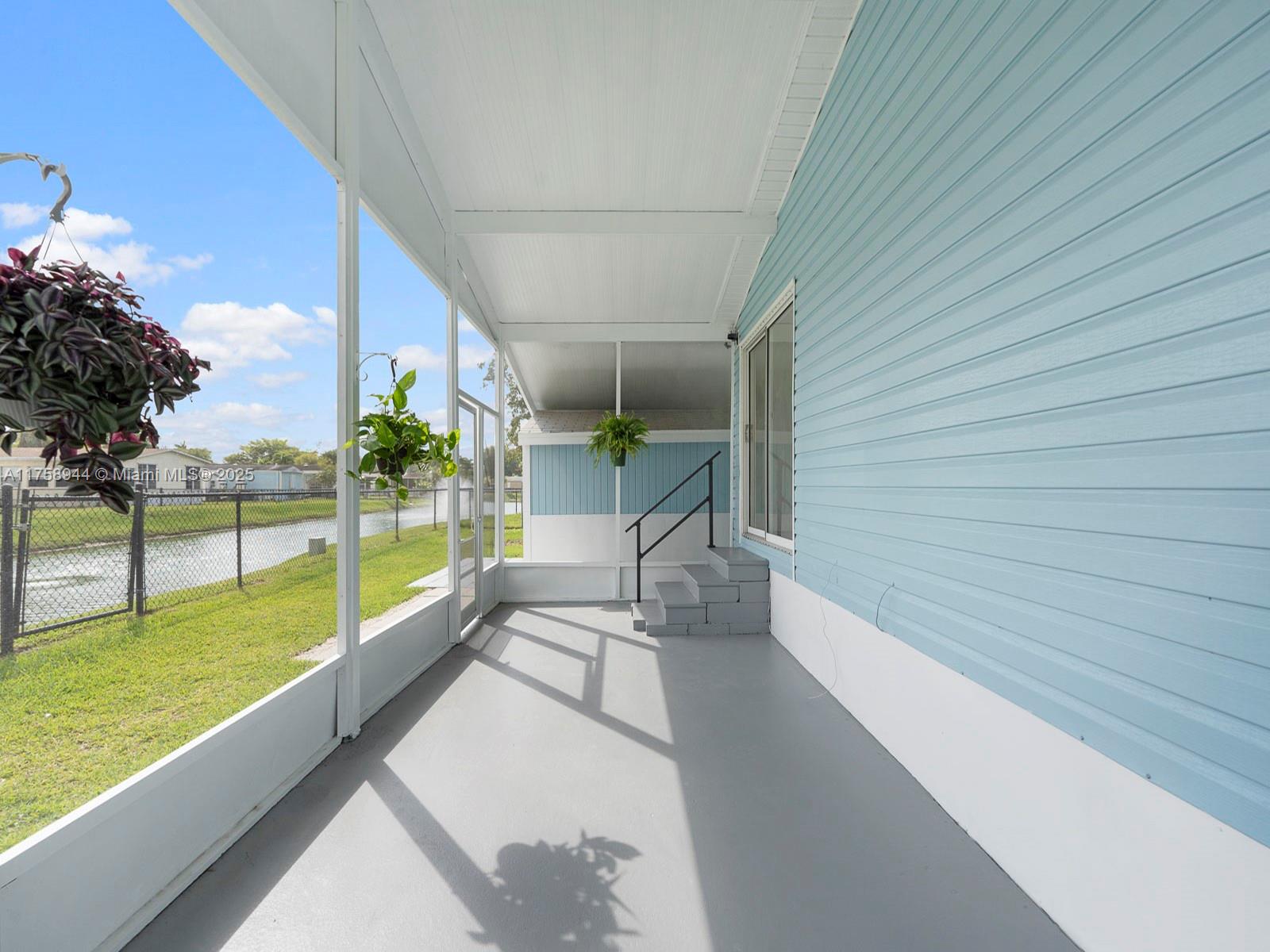 GATEWAY ESTATES PARK COND - Residential