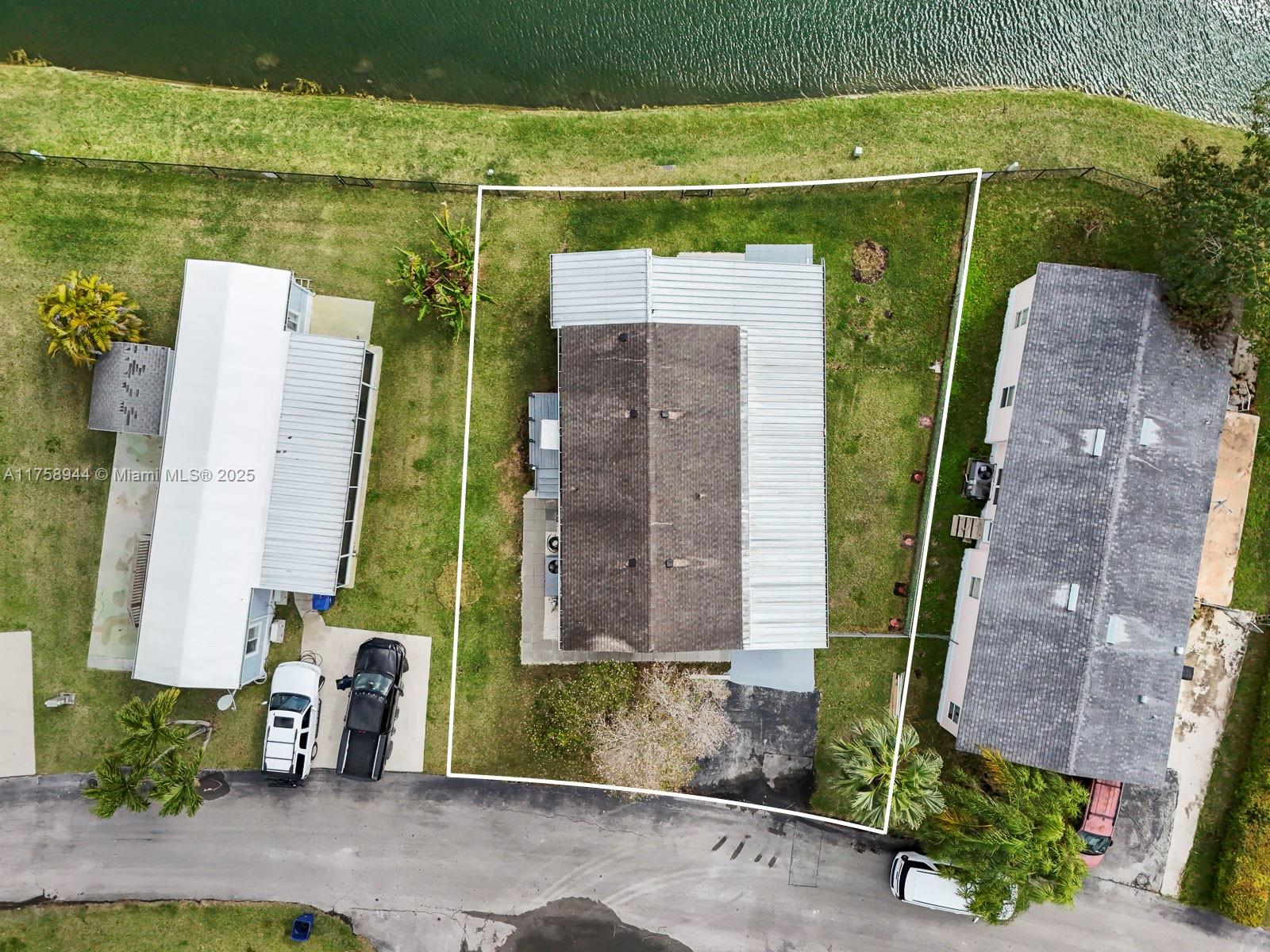 GATEWAY ESTATES PARK COND - Residential