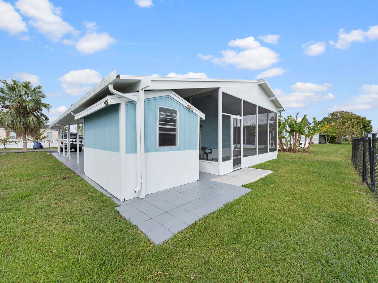 GATEWAY ESTATES PARK COND - Residential