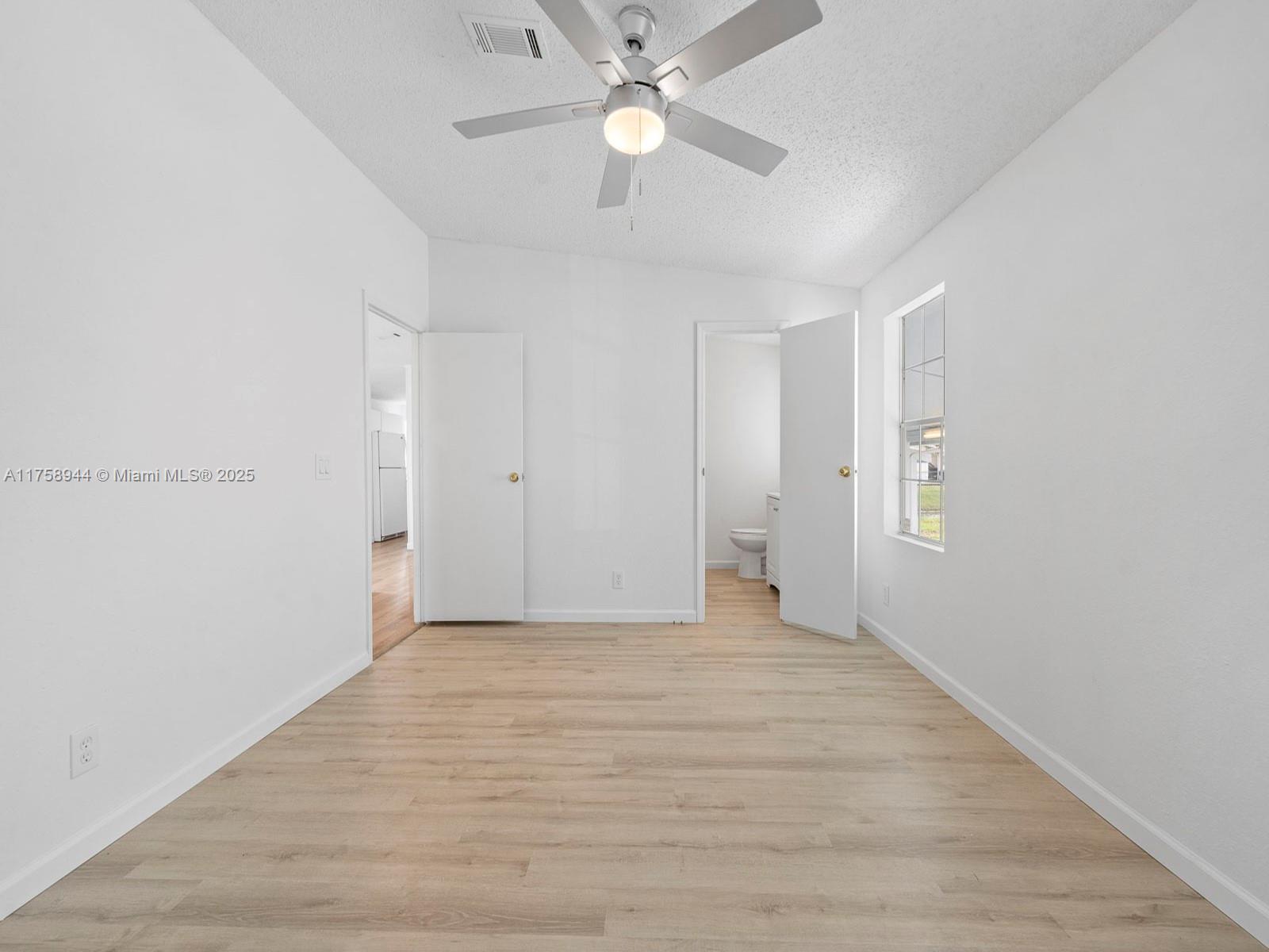 GATEWAY ESTATES PARK COND - Residential