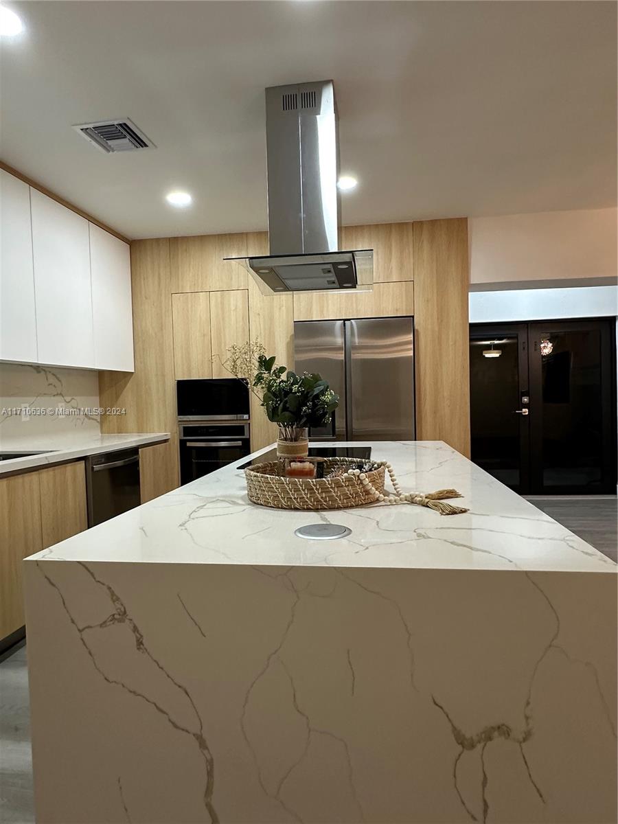 PINE HIGHLANDS - Residential