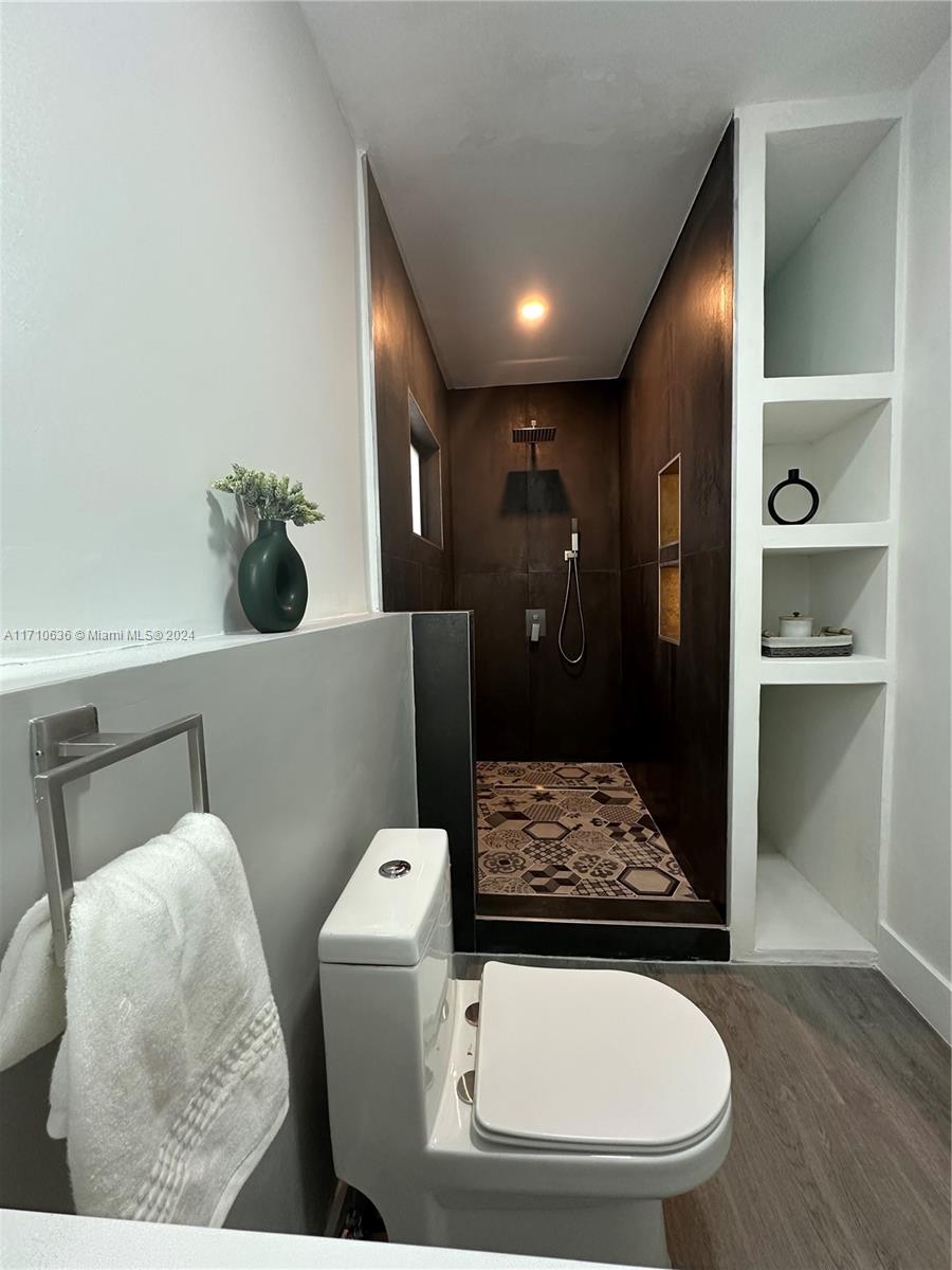 PINE HIGHLANDS - Residential