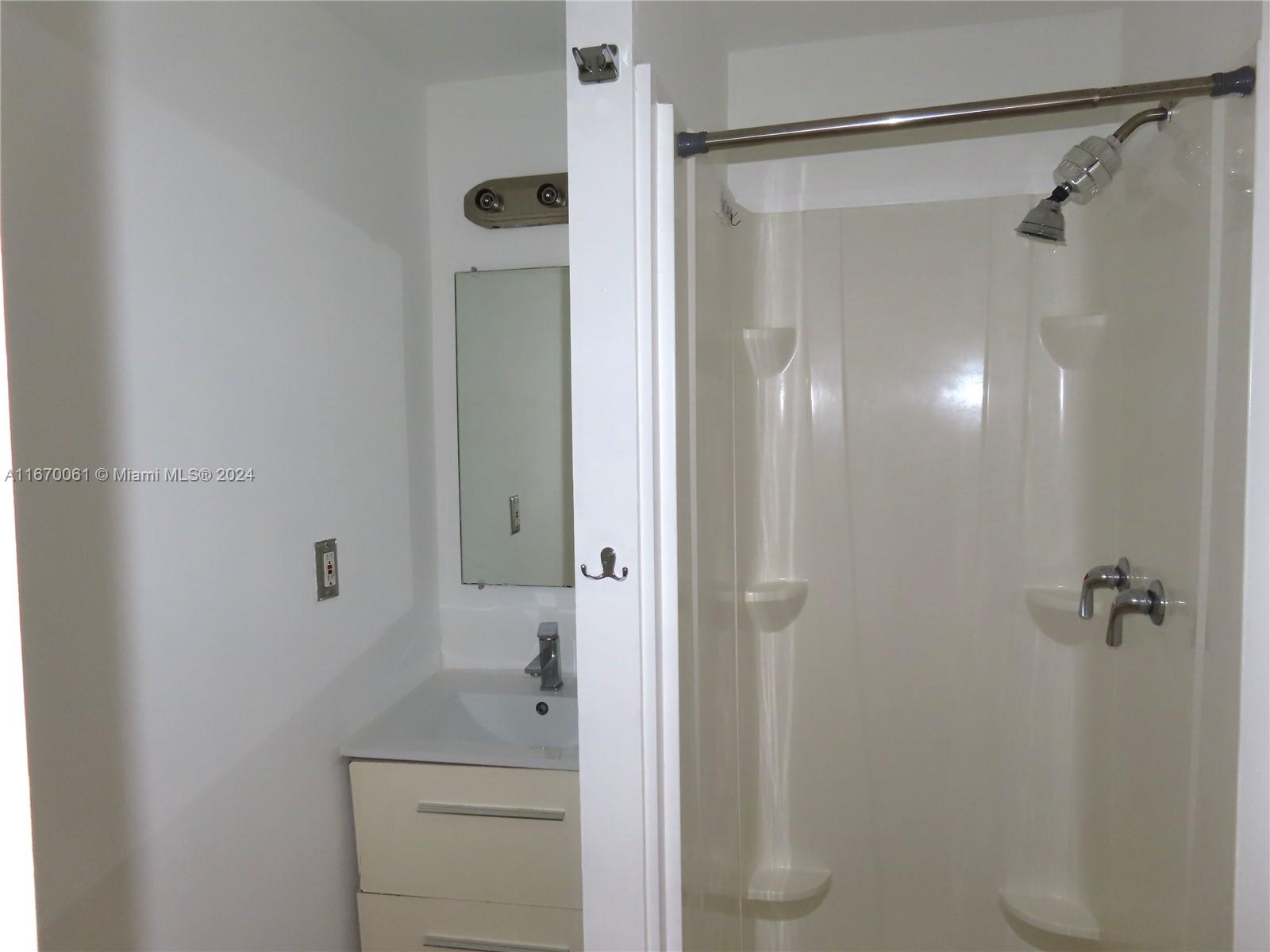 THE ST GEORGE CONDO - Residential Lease