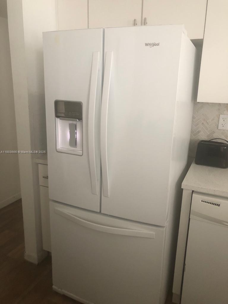 CARIBBEAN BREEZE CONDO - Residential