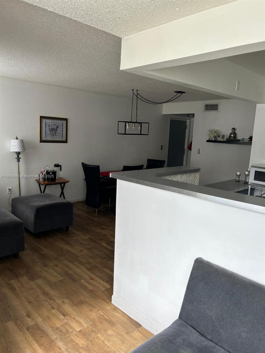 CARIBBEAN BREEZE CONDO - Residential