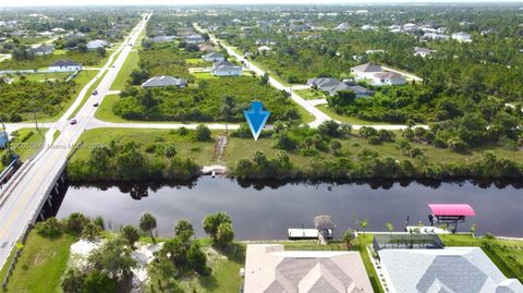 8584 Santa Cruz Dr Port Charlotte FL 33981