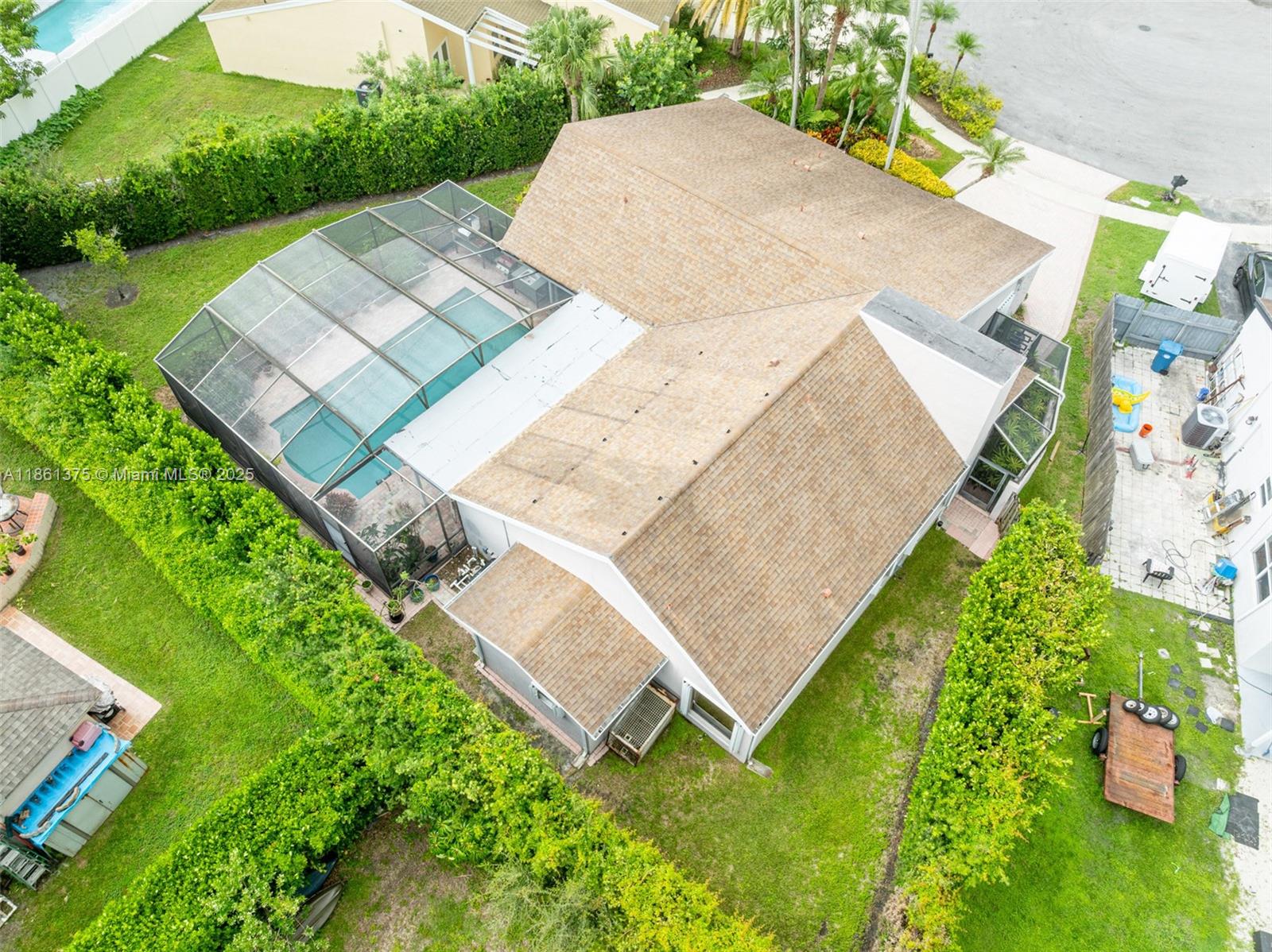 16796 Royal Poinciana Dr