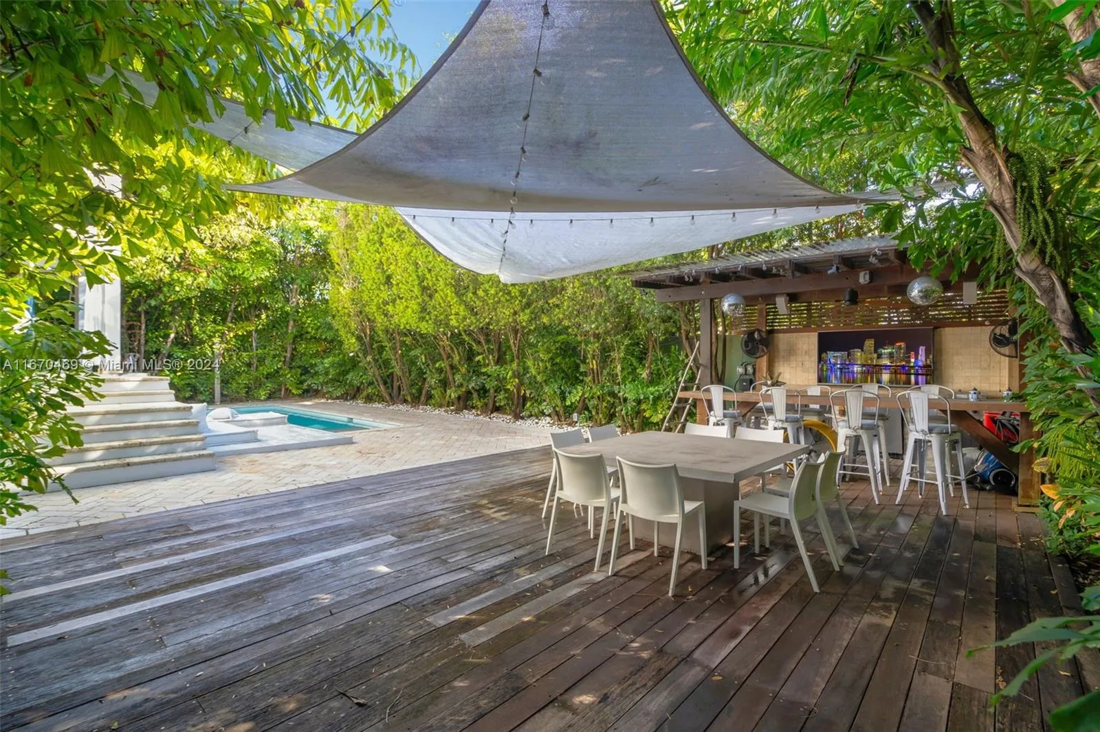 Key Biscayne, Florida 33149, United States, 5 Bedrooms Bedrooms, ,6 BathroomsBathrooms,Residential,Active,90237