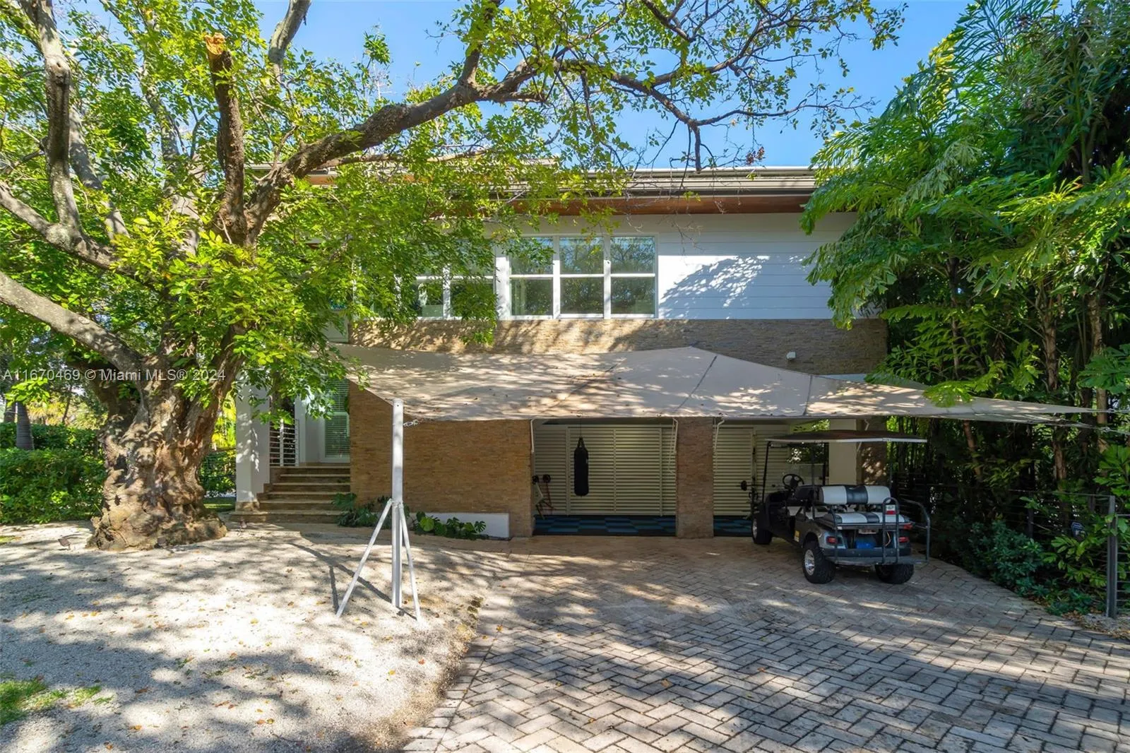 Key Biscayne, Florida 33149, United States, 5 Bedrooms Bedrooms, ,6 BathroomsBathrooms,Residential,Active,90237