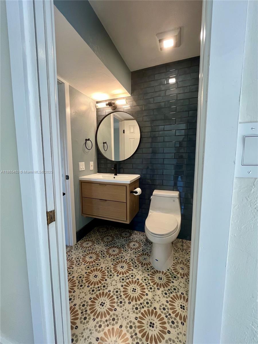 SOUTHRIDGE - Residential Lease