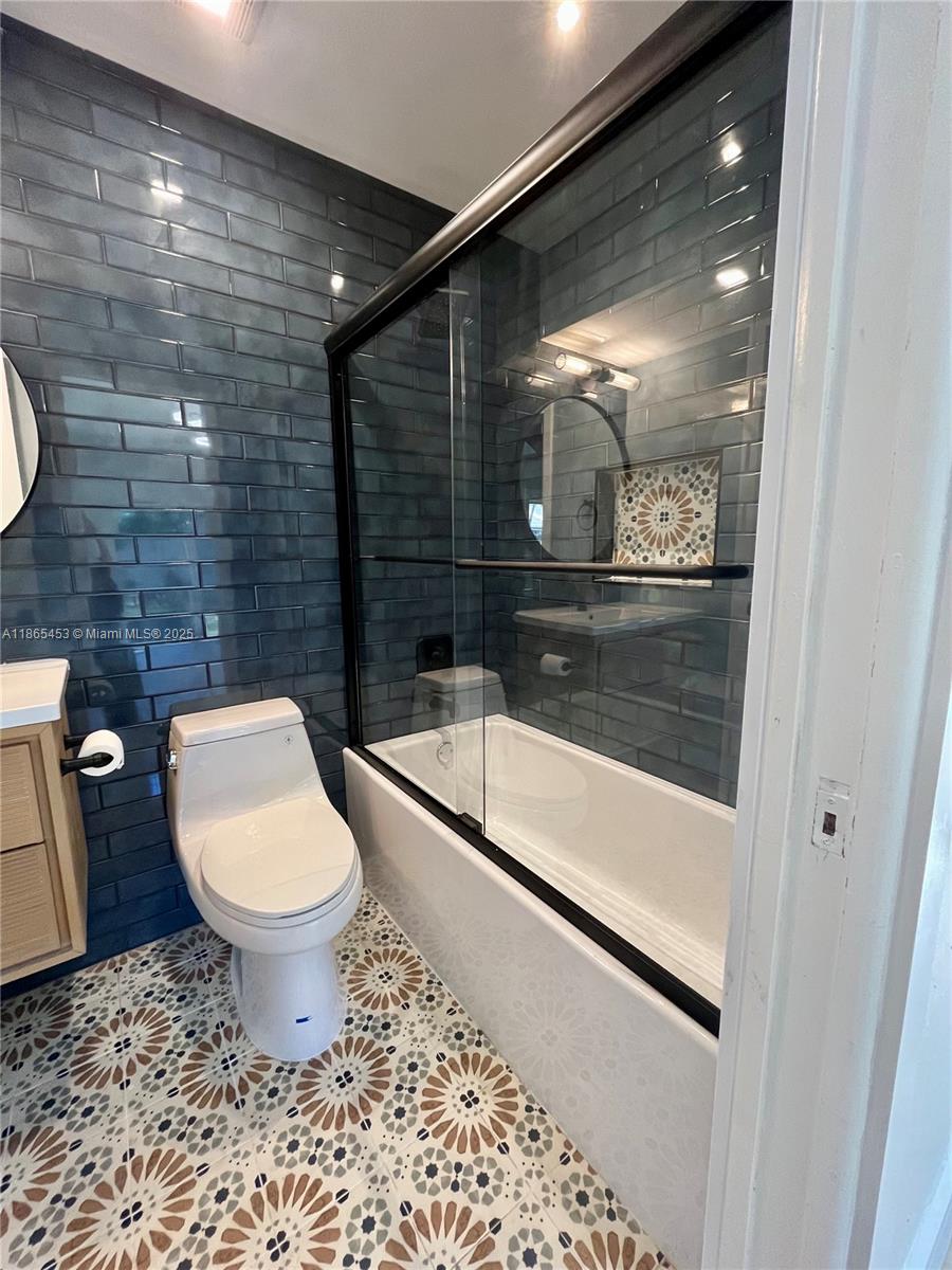 SOUTHRIDGE - Residential Lease