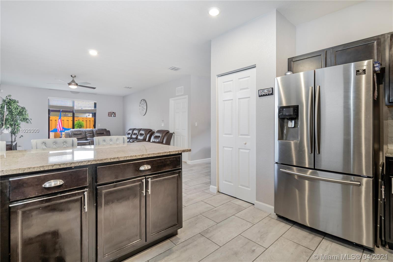 BARBADOS AT OASIS - Residential Lease