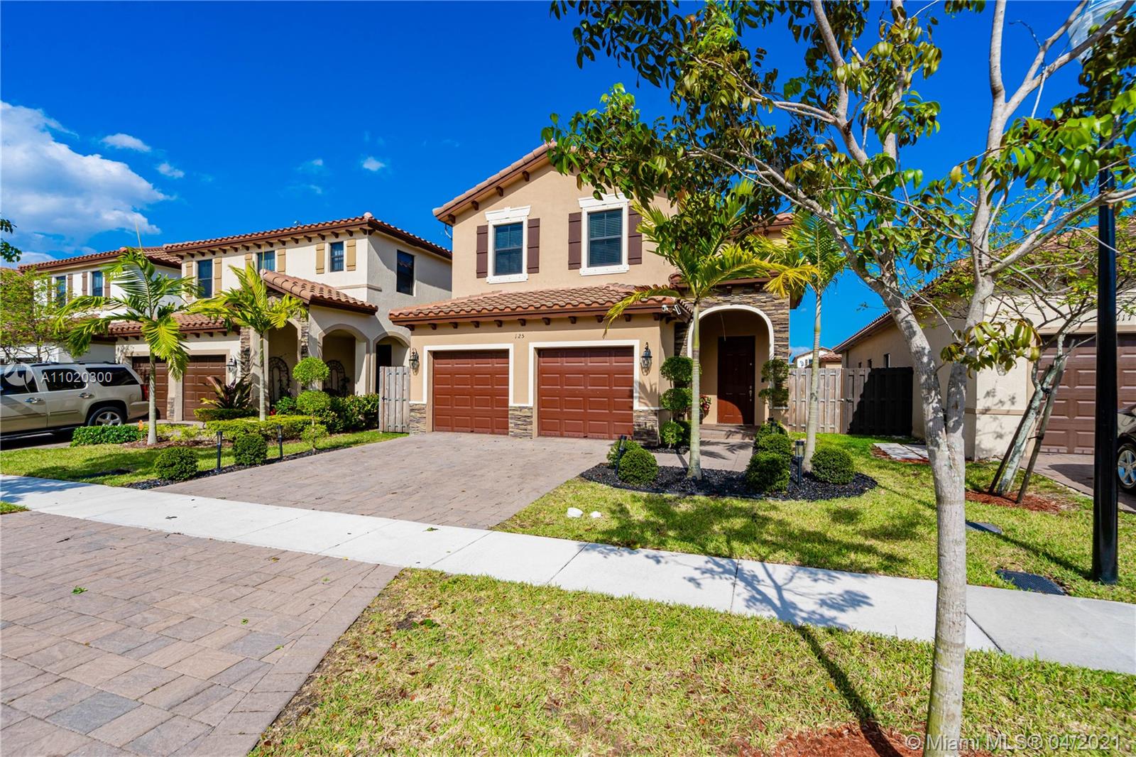 BARBADOS AT OASIS - Residential Lease