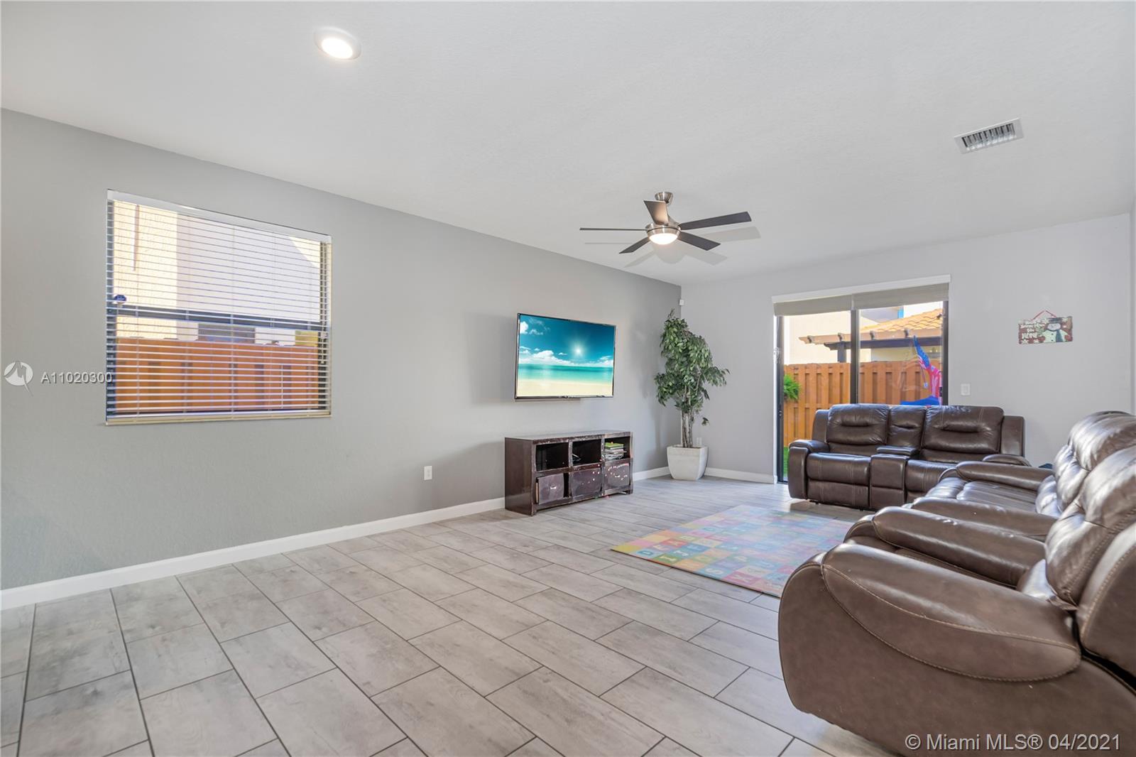 BARBADOS AT OASIS - Residential Lease