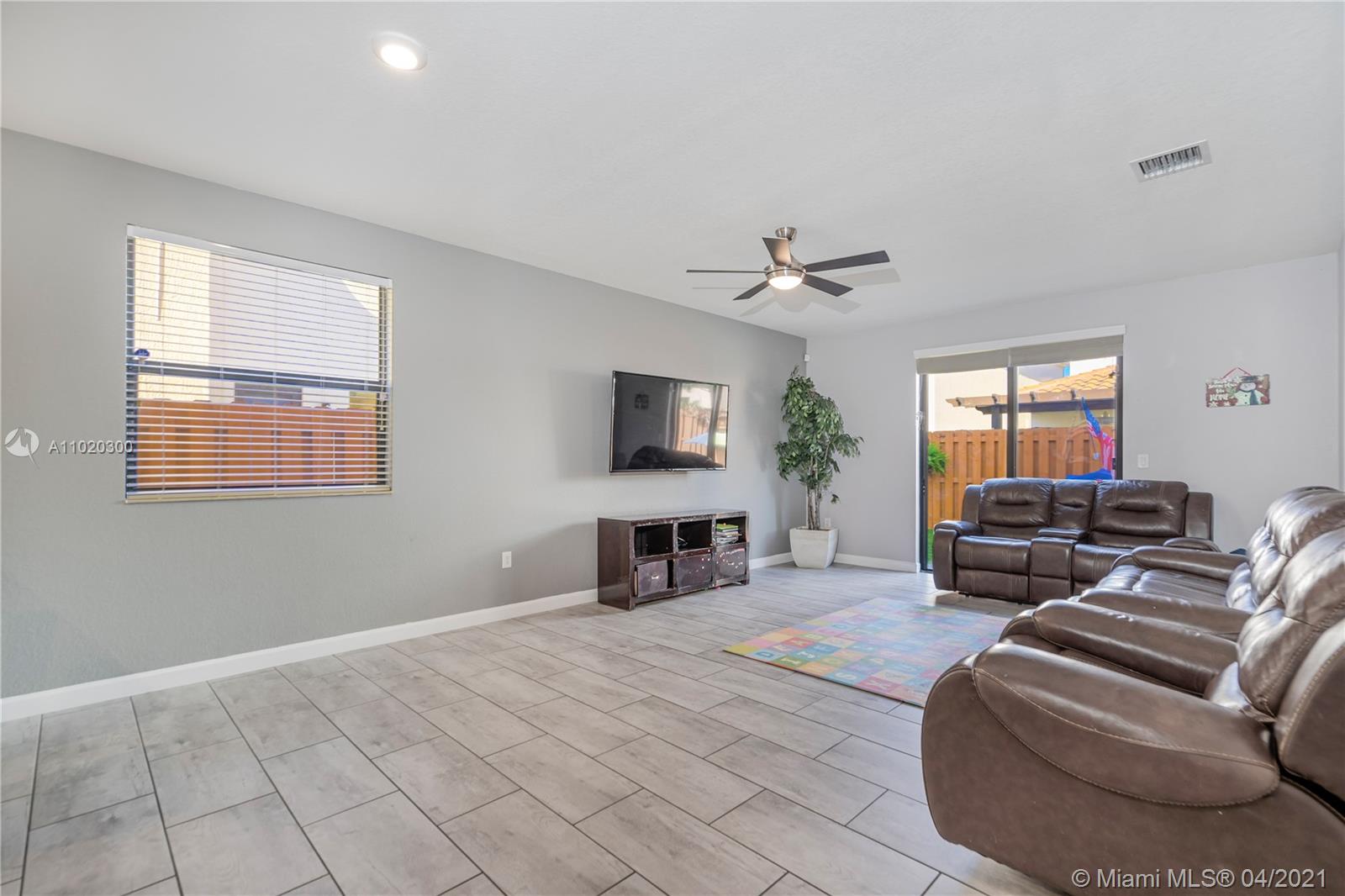 BARBADOS AT OASIS - Residential Lease