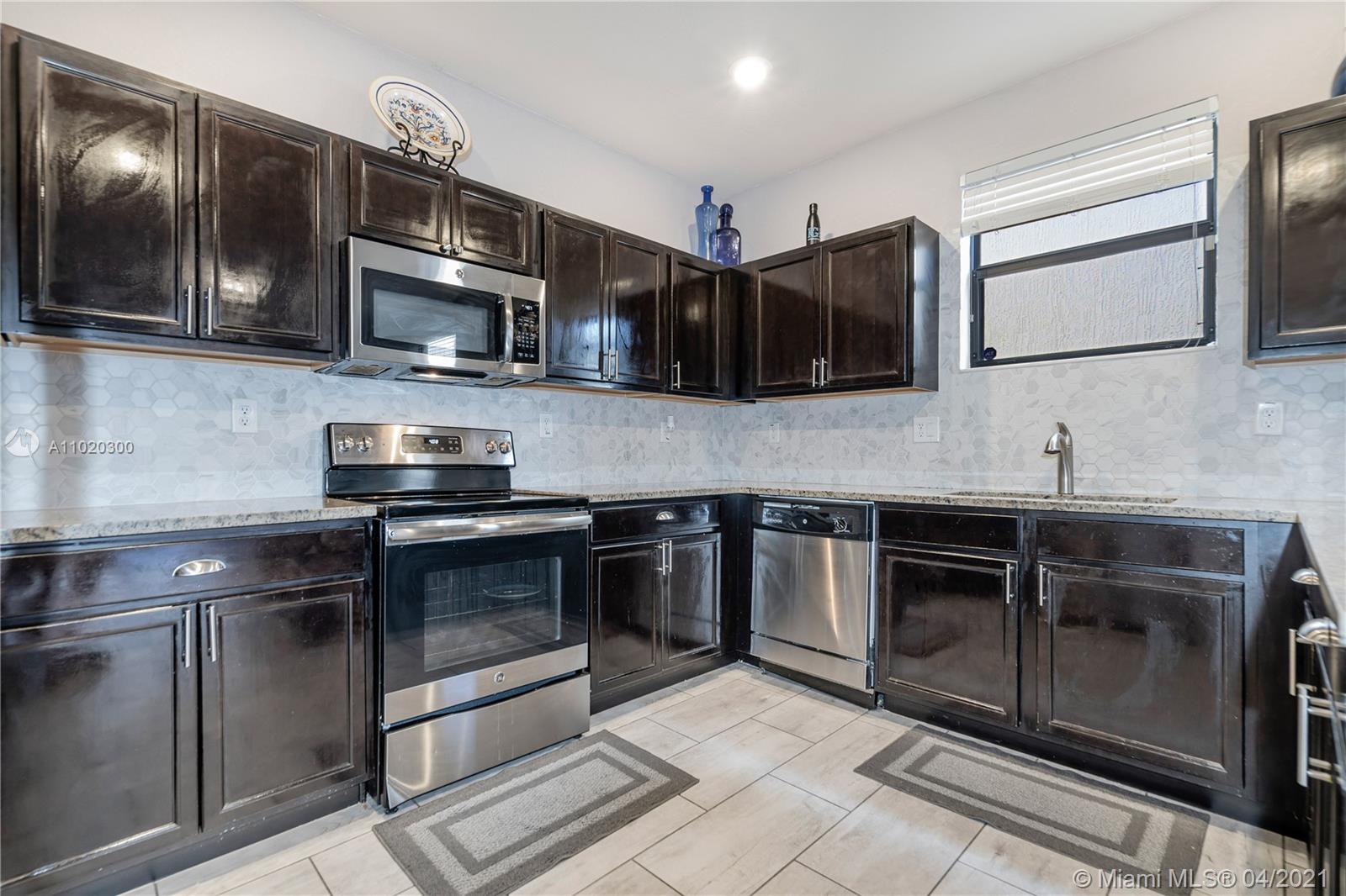 BARBADOS AT OASIS - Residential Lease