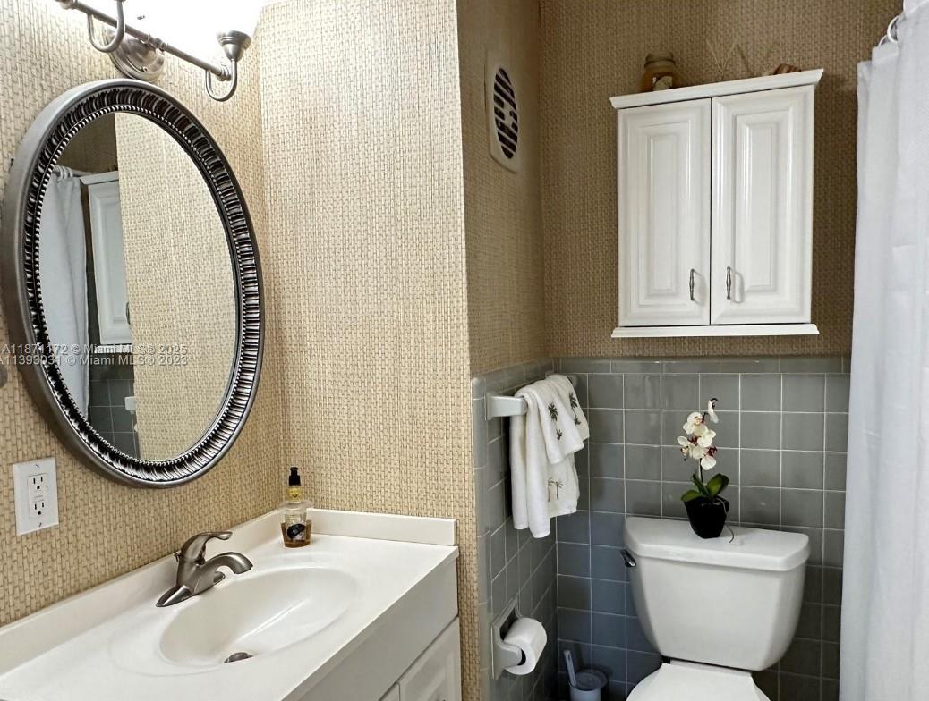 MARLIN BAY APTS CO-OP - Residential