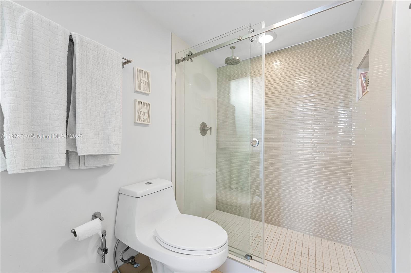 ARLEN HOUSE EAST CONDO - Residential