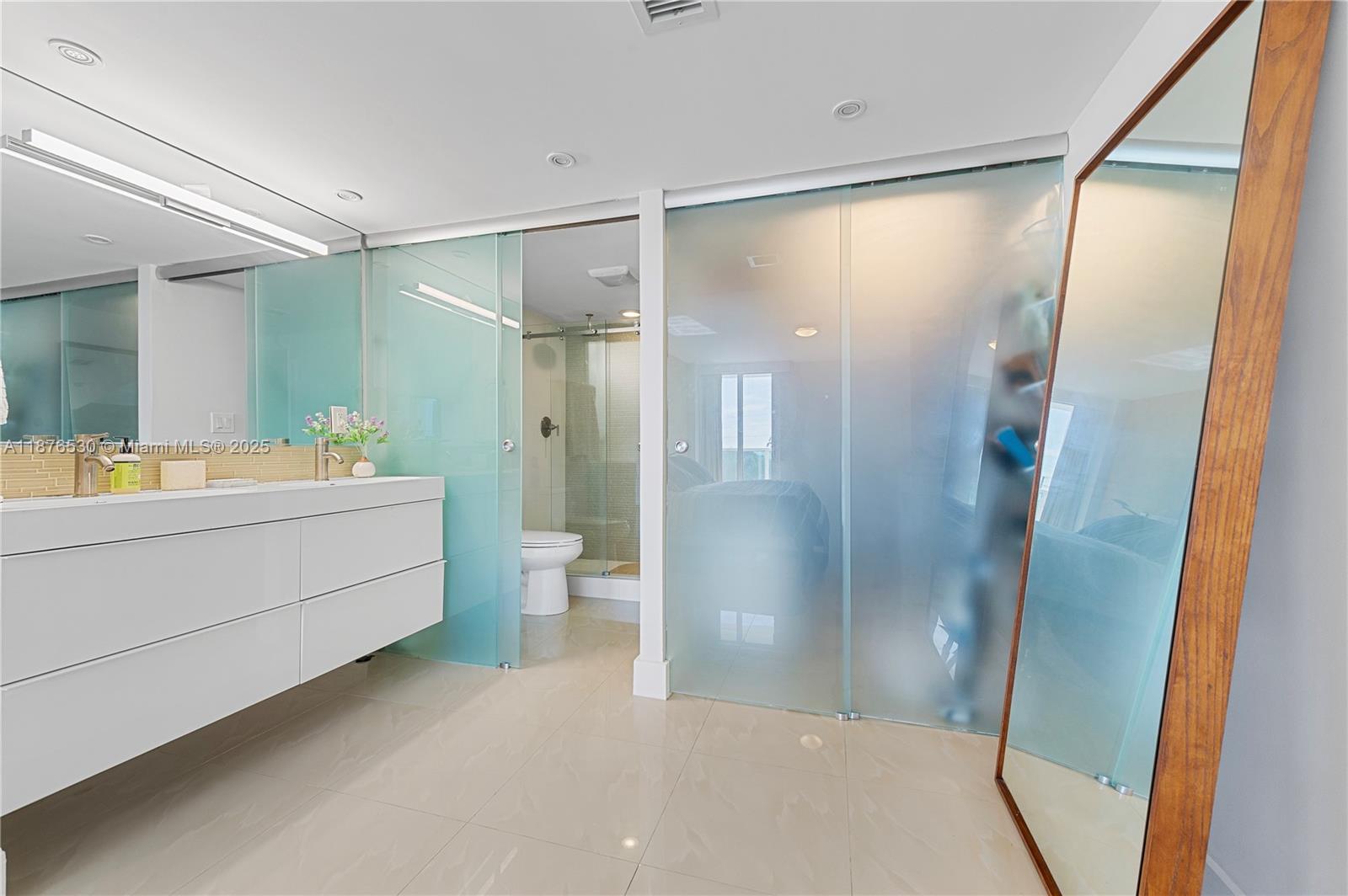 ARLEN HOUSE EAST CONDO - Residential