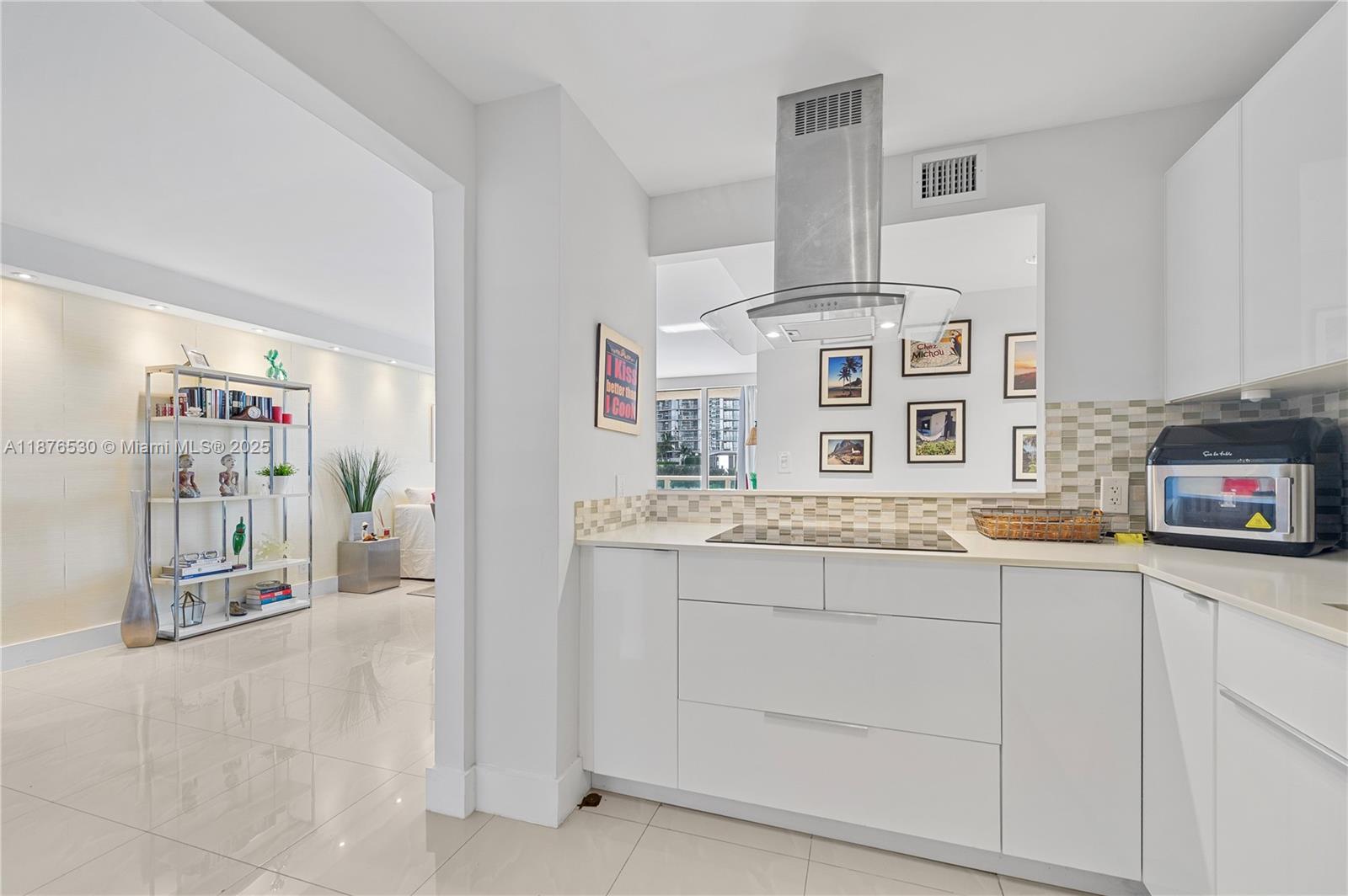 ARLEN HOUSE EAST CONDO - Residential