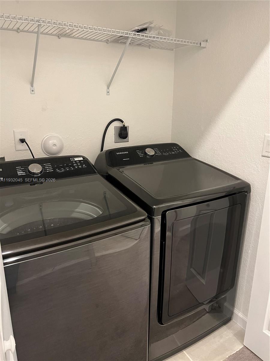 PINE ISLE - Residential Lease