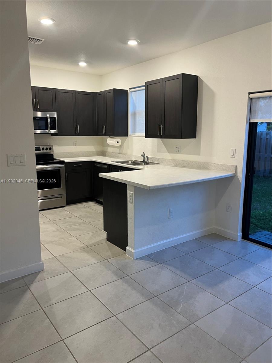 PINE ISLE - Residential Lease