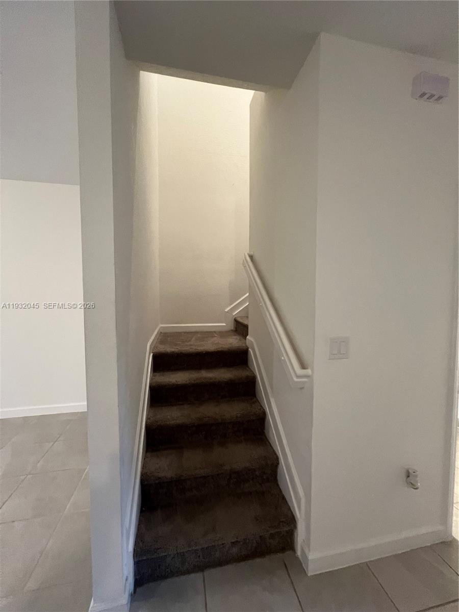 PINE ISLE - Residential Lease