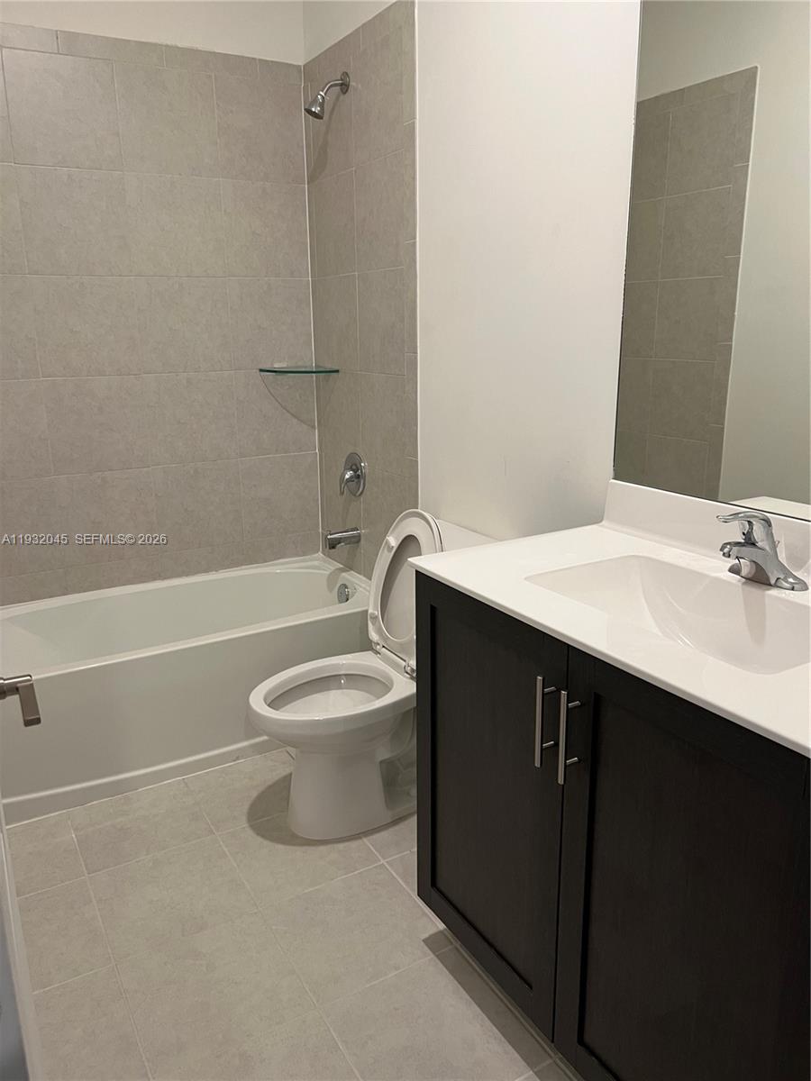 PINE ISLE - Residential Lease